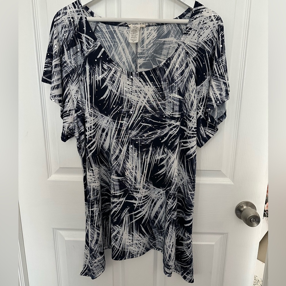 Brittney Black Women's Top Navy and White 2X